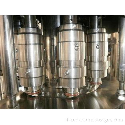 PLC Control Soda Water Filling Production Line , High Speed